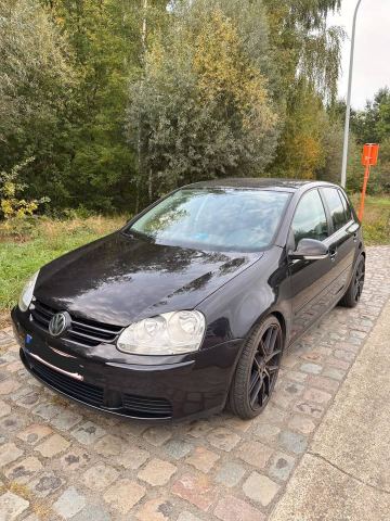 Volkswagen Golf 1.6 FSI